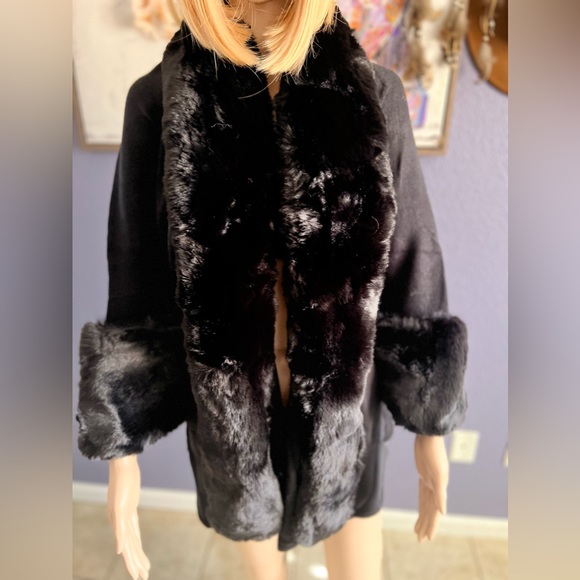 Odiva Faux Fur Nitted Coat - Picture 2 of 5